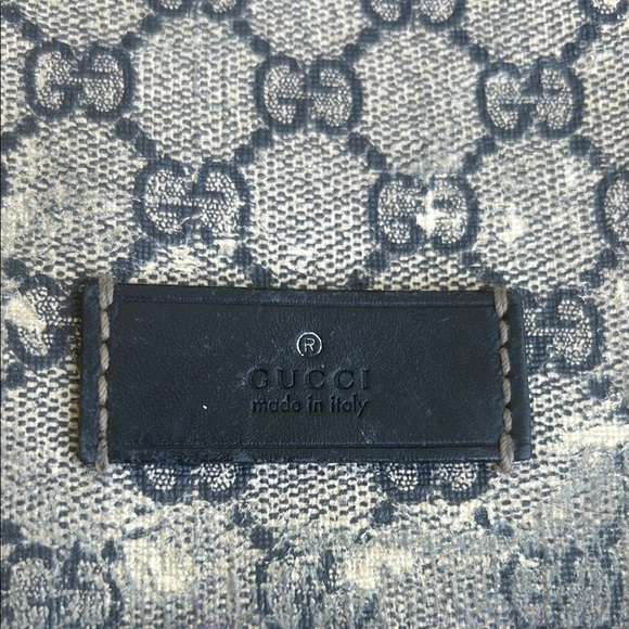 Gucci Beige and Blue Women's Diaper Bag - Picture 2 of 15